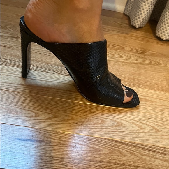 Black Heeled high heels by charles david sz 9.5 - Picture 2 of 12